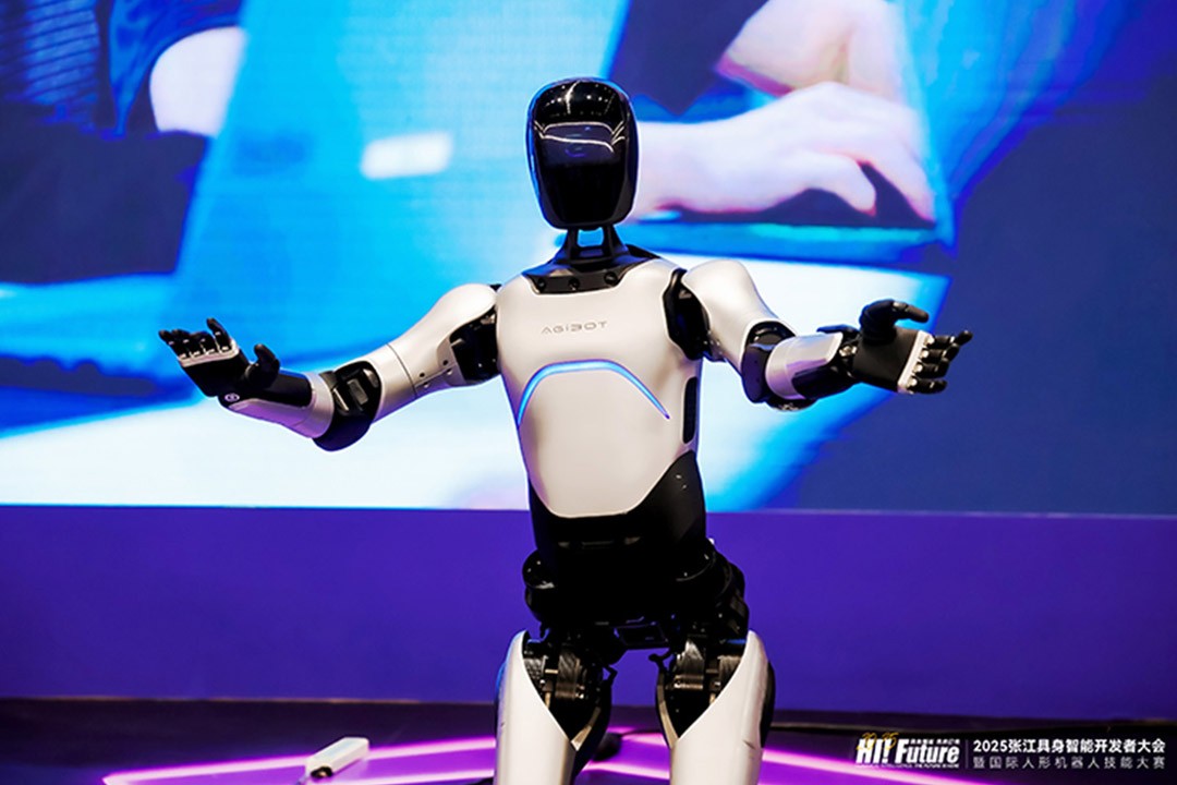 今年会-显示技术狂卷AWE：MicroLED战未来，OLED制霸江湖